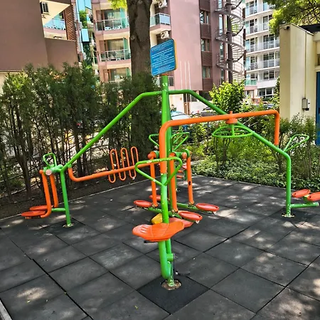 Slavi Exselsior, Sunny Apartment 3*