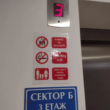 Slavi Exselsior, Sunny Apartamento